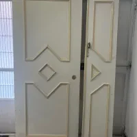 درب چوبی یک لنگه ونیم ورودی به پذیرایی