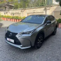 لکسوس ان ایکس ۳۰۰ H