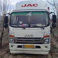 جک۸ونیم تن مدل ۱۴۰۰