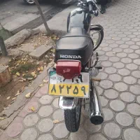 موتور ۱۲۵ لیفان