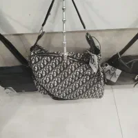 کیف و کفش حافظ روبروی دعبل