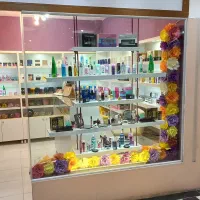 قفسه مناسب آرایشی بهداشتی و مشاغل دیگر
