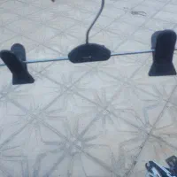 تعدادی چوب رختی واسه لباس و شلوار|بندرخت و رخت‌آویز|کازرون, |دیوار