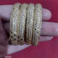 النگو نو و پوشیده نشده