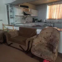 تخت دونفره با آینه دراور و مبل