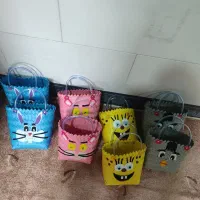 سبد بافت پلاستیک سایز ۲۰ در ۱۸ ، سبد با نخ ارغوان