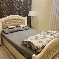 تخت دونفره با خوشخواب در‌حد نو