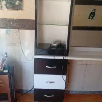 میز آرایشگاه