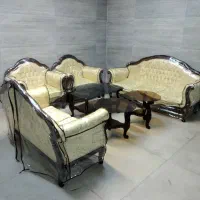 مبل کلاسیک فندوقی با کاور و جلومبلی|مبلمان خانگی و میز عسلی|اصفهان, خانه اصفهان|دیوار