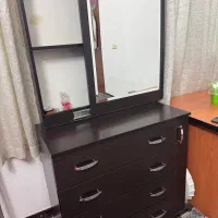 میز آرایش و کمد لباس