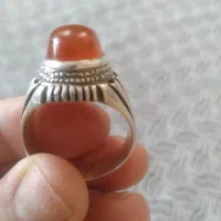 یک عدد انگشتر دست ساز قدیمی