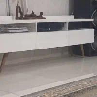 میز TV درحد نو بدون خط خش