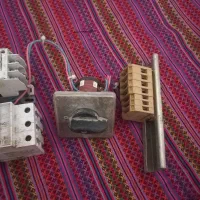 فیوز و کنداکتور تابلو برق صنعتی