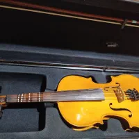 ویالون دست ساز در حد نو