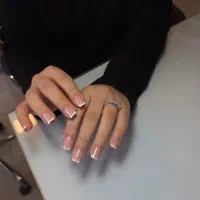 کاشت و ترمیم ناخن محدوده ورزش