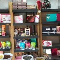 دکور و ویترین مغازه فوری فروشی