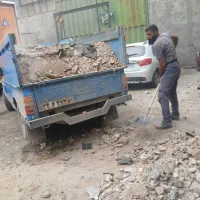 حمل خاک نخاله توسط نیسان کمپرسی وکارگر وتوماس