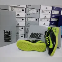 کفش سالنی (فوتسال) آدیداس و نایکی درجه یک|کیف، کفش، کمربند|شوشتر, |دیوار