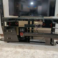 میز تلویزیون تمیز بدون خط و خش|میز تلویزیون|شاهین‌شهر, شهرک میلاد|دیوار