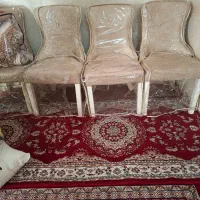 5 تا صندلی در حد نو به علت جا به جای بفروش میرسن