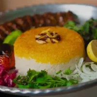 ب یک نیروی کمک اشپز در شیفت شب نیازمندیم