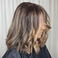 رنگ و لایت|خدمات آرایشگری و زیبایی|اصفهان, مهرآباد|دیوار