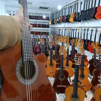 گیتار / کلاسیک با رنگ متنوع* و آموزش