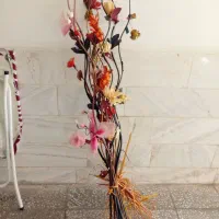 گل مصنوعی و گلدان