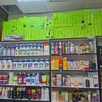 فروشنده خانوم