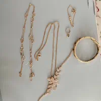 مقداری طلا برای سرمایه گذاری و استفاده