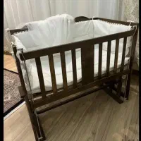 تخت کنار مادر گهواره ای