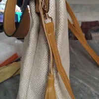 کیف بسیار زیبا|کیف، کفش، کمربند|نیر (یزد), |دیوار
