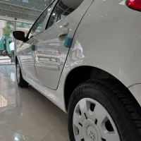 پژو 207موتور tu5رنگ سفید داری کارت طلایی