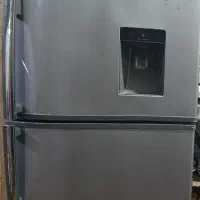 یخچال بدون هیچ ایرادی سالم سالم