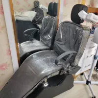 صندلی و اینه