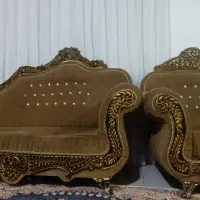 مبل راحتی تاج دار|مبلمان خانگی و میز عسلی|آستانه اشرفیه, |دیوار