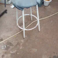 صندلی آرایش  وسه پایه فروشی|آرایشگاه و سالن‌های زیبایی|تربت جام, میان جام|دیوار