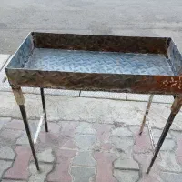 منقل کباب پزی و چهار پایه فلزی
