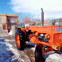 تراکتور رومانی مدل 62