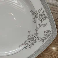 ظروف غذا خوری چینی 18نفره بدون صبحانه خوری|ظروف سرو و پذیرایی|تبریز, |دیوار