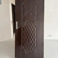 درب اتاق خواب و سرویس بهداشتی و حمام