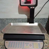 ترازو دیجیتال محک