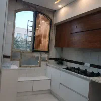 واحد ۹۰ متری واقع در تقاطع امیرکبیر