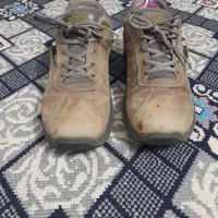 یک جفت کفش راحتی