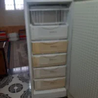 دو عدد یخچال یکی فریز