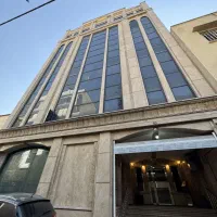 ۷۰متری لابی شیک (نزدیک پارکینگ و مترو)