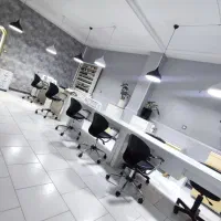اجاره تخت مژه و میز ناخن در شهریار