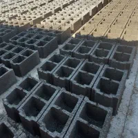 نیازمند کارگر ساده و بلوک زن