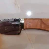 چاقو بسیارزیباوخوش ساخت زنجان دارای متن لیزری تیغه