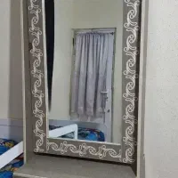 درایور و آینه و گل میز